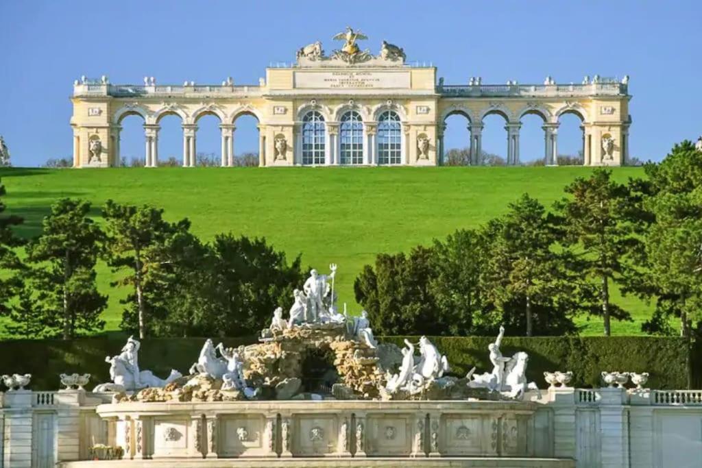 Charming & Authentic Vienna Flat - Central Located Apartment Luaran gambar