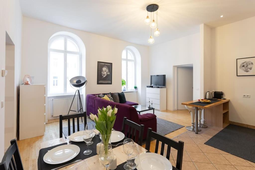 Charming & Authentic Vienna Flat - Central Located Apartment Luaran gambar