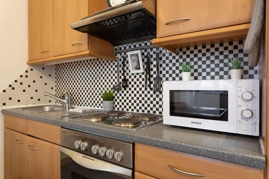 Charming & Authentic Vienna Flat - Central Located Apartment Luaran gambar