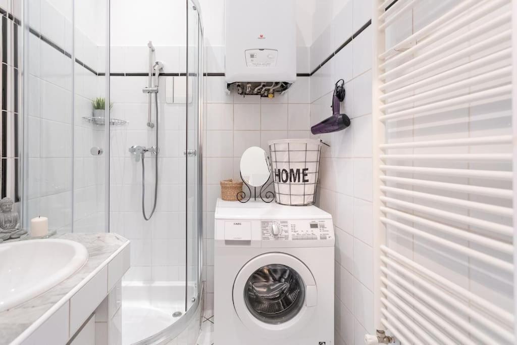 Charming & Authentic Vienna Flat - Central Located Apartment Luaran gambar